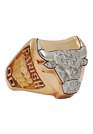 1997 Robert Parish Chicago Bulls Championship Ring (Parish LOA)