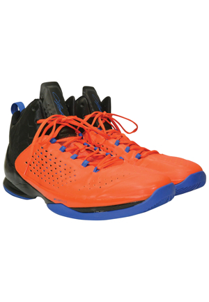 1/15/2015 Carmelo Anthony New York Knicks Global Games Game-Used Sneakers (Game In London Vs. Milwaukee Bucks)