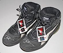 1998-1999 Vince Carter Rookie Toronto Raptors Game-Used & Autod Sneakers (JSA) (Carter LOA)