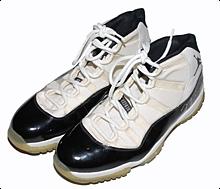 1995-1996 Michael Jordan Chicago Bulls Game-Used & Autographed Sneakers (JSA)