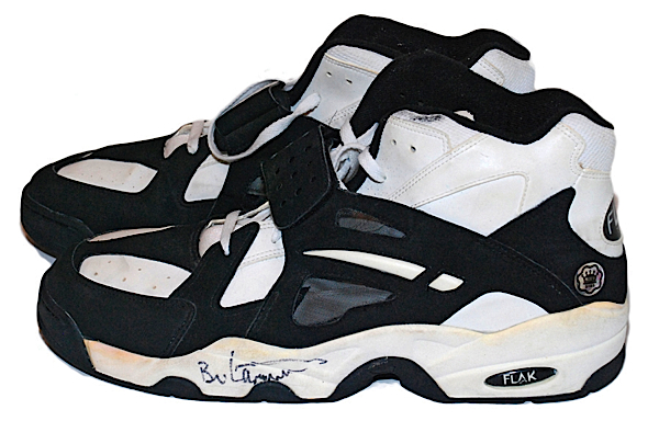 Toni Kukoc Game-Used, Signed Bulls Shoes – Memorabilia Expert