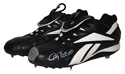 Circa 2001 Andy Pettitte NY Yankees Game-Used & Autographed Cleats (JSA) (McNamee LOA)