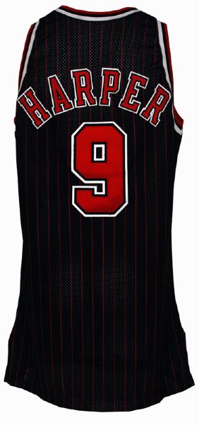 1996-1997 Ron Harper Chicago Bulls Game-Used Alternate Jersey (Chartiabulls LOA)
