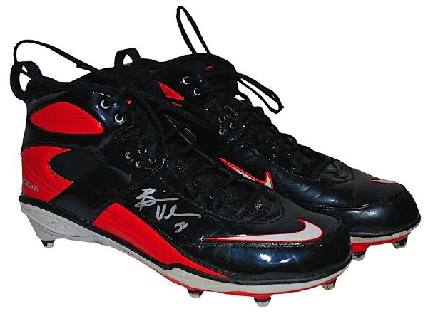 2008 Brian Urlacher Chicago Bears Game-Used & Autographed Cleats (Urlacher Hologram) (JSA)