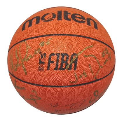 Lot of 1994 Dream Team II Autographed Items - Basketball & Baseball (2) (JSA)