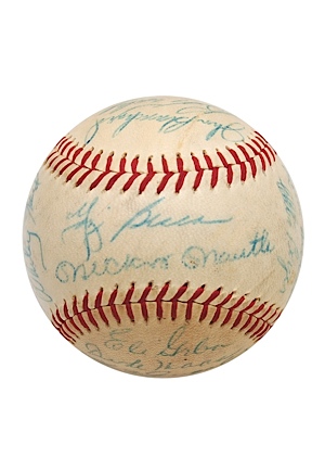 1959 NY Yankees Team Autographed Baseball (JSA)