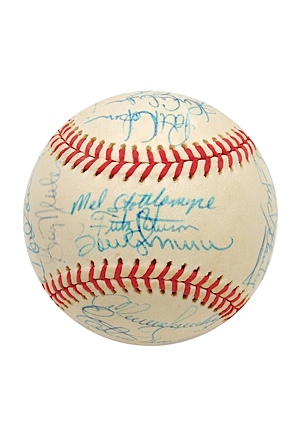 1973 NY Yankees Team Autographed Baseball with Thurman Munson (JSA)