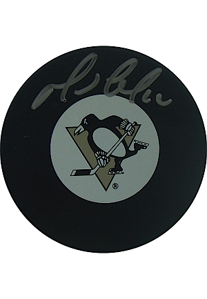 Mario Lemieux Autographed Pittsburgh Penguins Puck (Steiner COA)