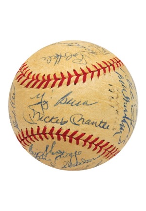 1961 NY Yankees World Championship Team Autographed Baseball (JSA)