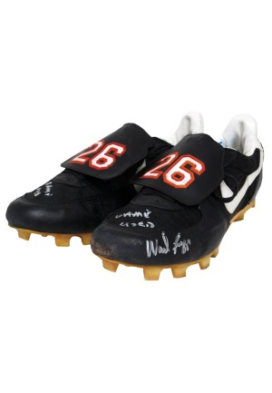 1991 Wade Boggs Boston Red Sox Game-Used & Autographed Cleats (JSA)(Boggs LOA)