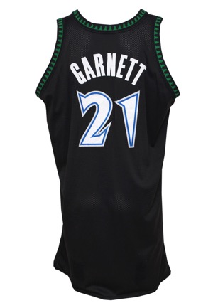 2004-05 Kevin Garnett Minnesota Timberwolves Game-Used Road Alternate Uniform (2)(Custom Velcro) 