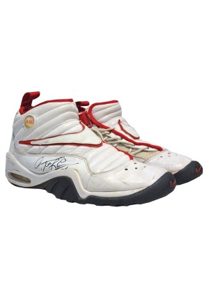 1995-96 Dennis Rodman Chicago Bulls Game-Used & Autographed Sneakers (JSA • Record Breaking 72-10 Championship Season)