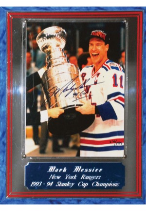 Mark Messier Autographed Limited Edition Photo Plaque (JSA)