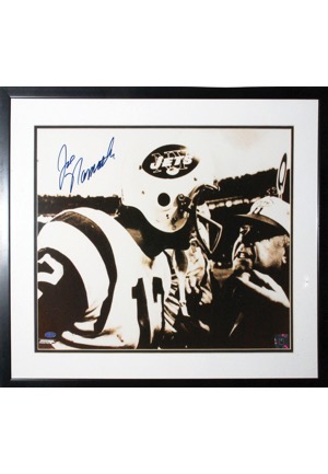 Framed Joe Namath Autographed Photo (JSA)