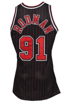 1995-96 Dennis Rodman Chicago Bulls Autographed Pro-Cut Black Alternate Jersey (72-10 Championship Season • JSA) 