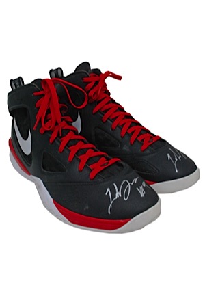 Luol Deng Chicago Bulls Game-Used & Autographed Sneakers (JSA)