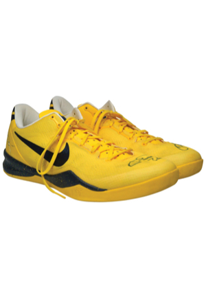 12/10/2013 Paul George Indiana Pacers Game-Used & Autographed Sneakers (JSA)