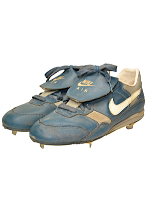 Circa 1993 Chicago Cubs Game-Used Cleats Attributed To Ryne Sandberg (JT Sports)