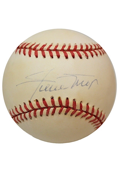 Willie Mays Single-Signed ONL Baseball (JSA)