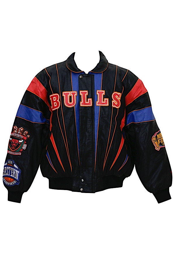 Lot Detail - 1997-98 Chicago Bulls 
