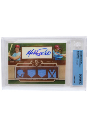 2010 Topps Sterling Career Chronicles Autographs Mike Schmidt #4CCAR10 (Beckett Encapsulated • Autograph Graded 10)