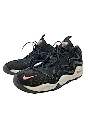 6/11/1997 Scottie Pippen Chicago Bulls NBA Finals "Flu Game" Game-Used & Autographed Shoes (Worn While Holding MJ In Iconic Moment • Ball Boy LOA • JSA)