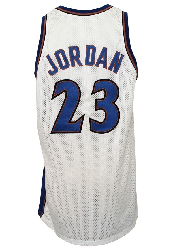 Michael Jordan Game-Used 2002-03 Wizards Jersey (Grey Flannel LOA)