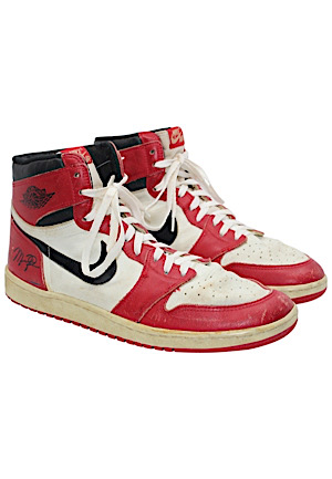 1985 Michael Jordan Chicago Bulls "Air Jordan 1" Shoes