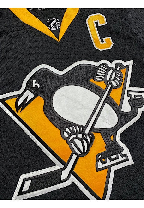 Lot Detail - 2014-15 Sidney Crosby Pittsburgh Penguins Game-Used Black  Alternate Jersey (Penguins LOA • Photo-Matched To 7 Games)