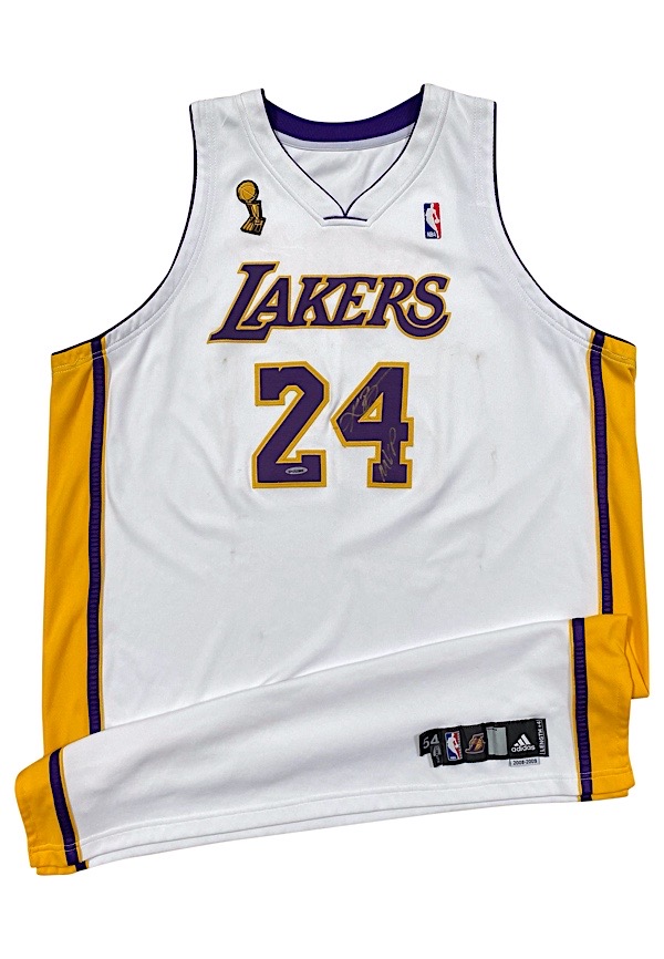 Lot Detail - 12/25/2012 Kobe Bryant Los Angeles Lakers Christmas Day  Game-Used & Autographed Home Uniform (2)(Full JSA LOA • Panini LOA •  Photo-Matched • 34-Point Performance)