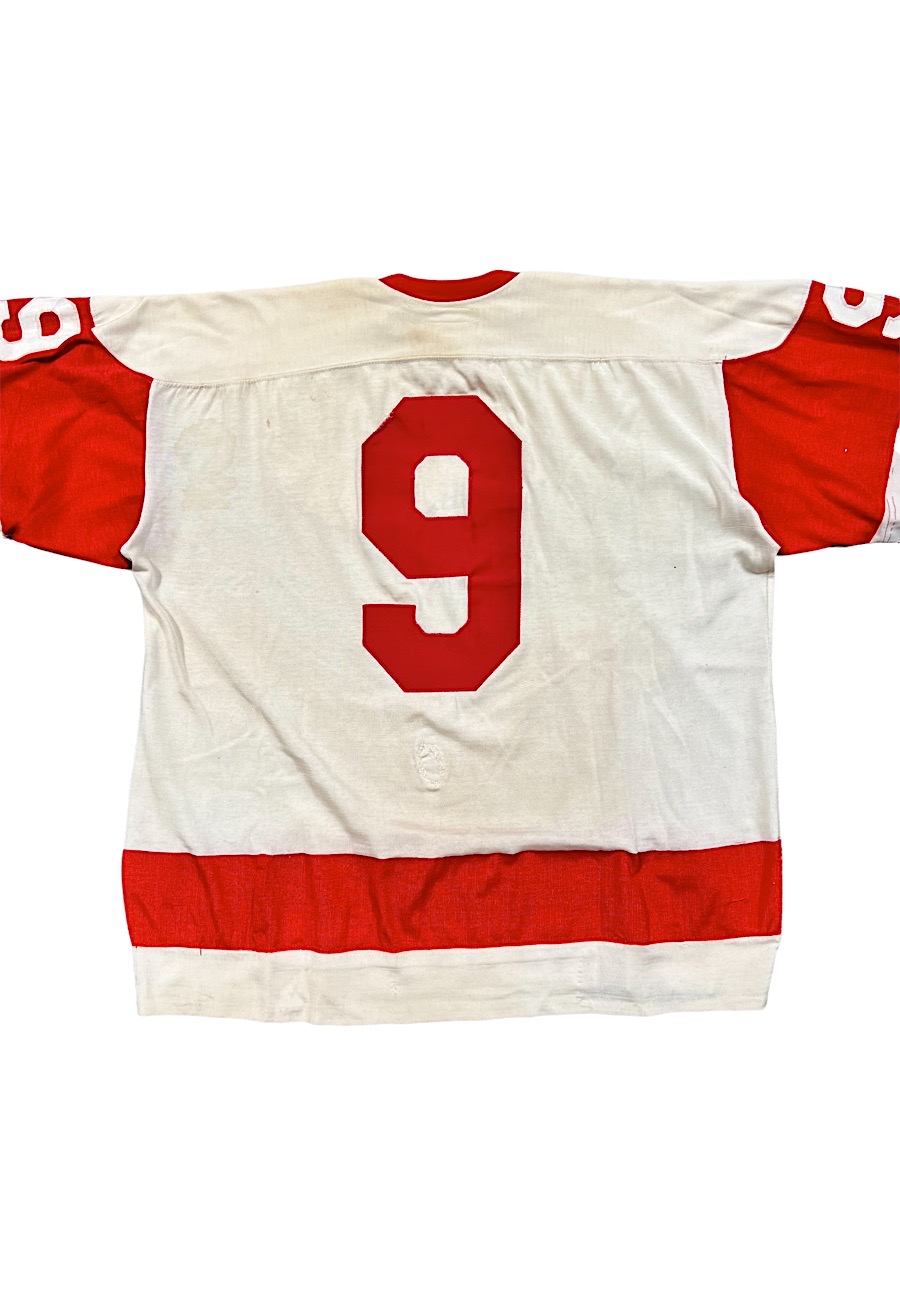 Gordie Howe game-used Detroit Red Wings sweater heating up at auction /  Blowout Buzz